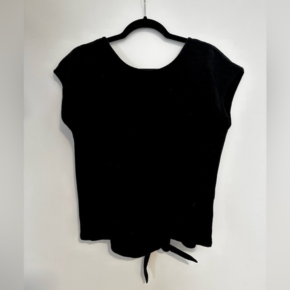 Club Monaco Tyrena Tie-Back Top - Picture 1 of 8